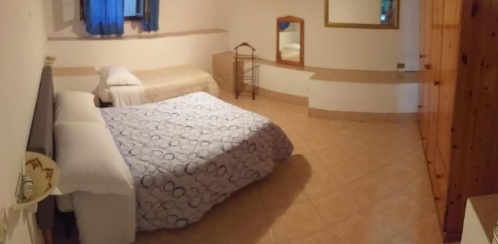 Garden Basement - Seminterrato Max 4 Ospiti - Fiumicino Vicino Aeroporto E Fiera Apartamento Exterior foto